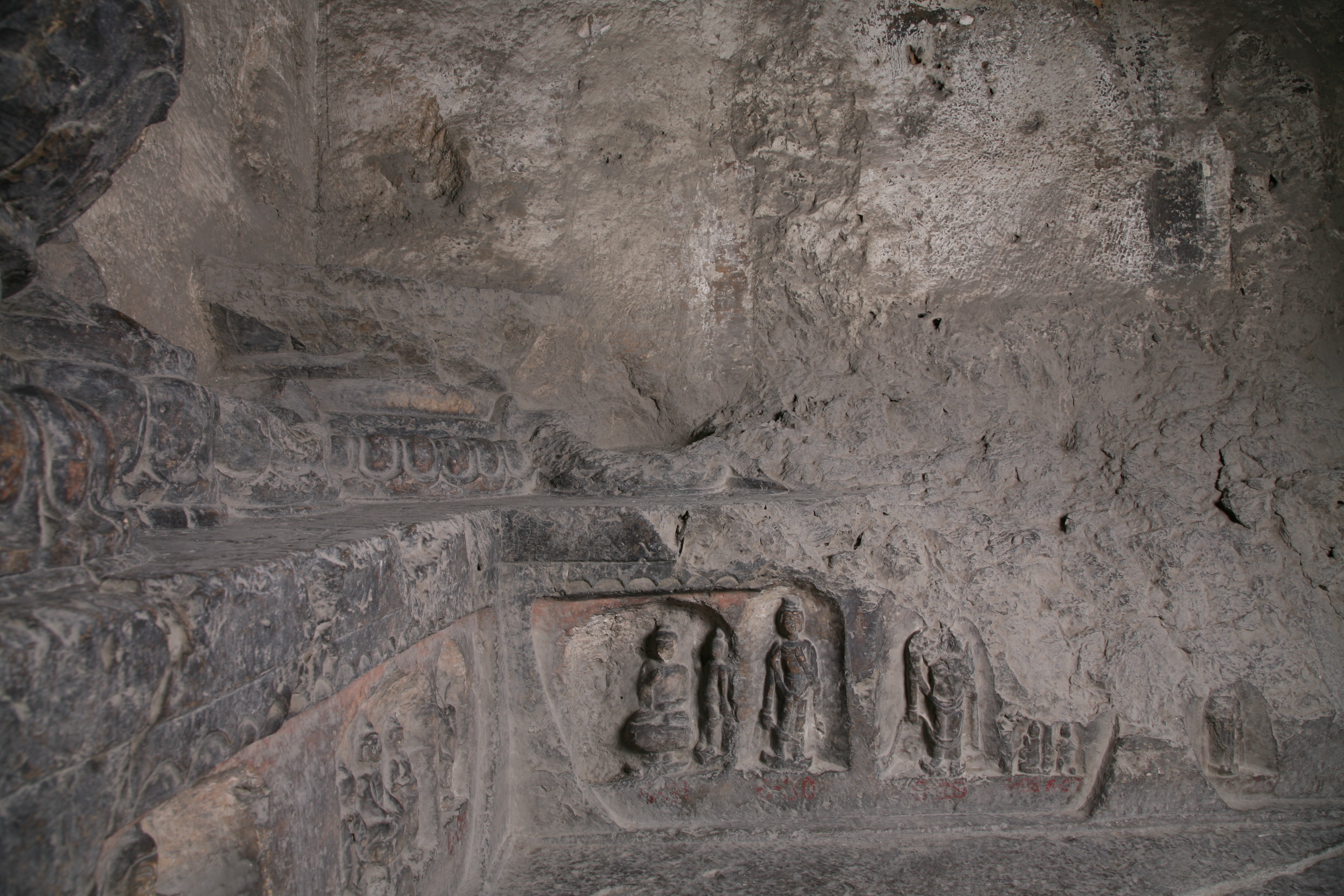 Xiangtangshan Cave 6 right wall
