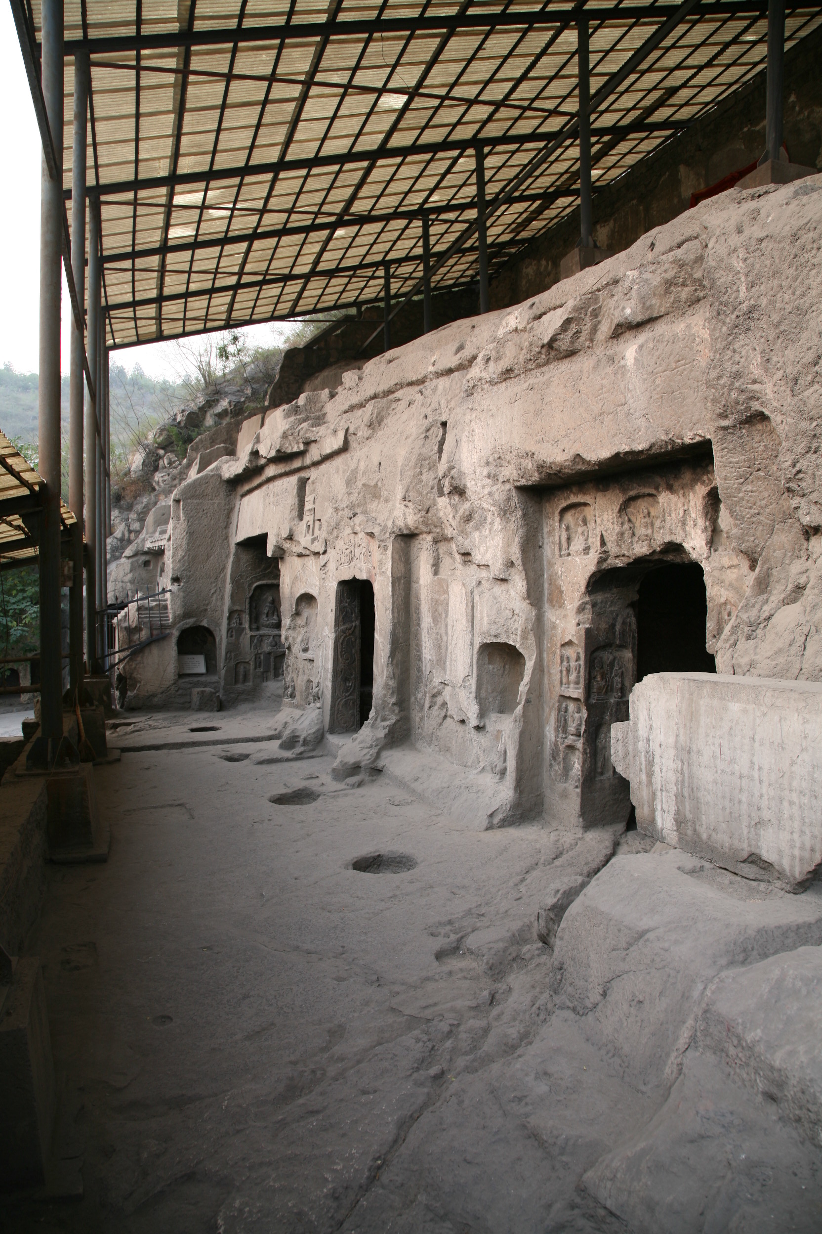 Caves 4 - 6 exterior