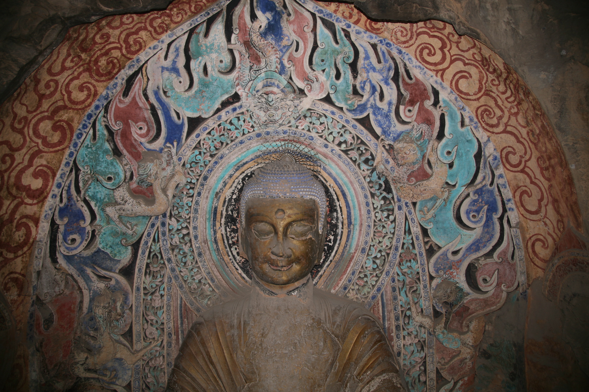 Xiangtangshan North Cave central pillar front (west) Buddha aureole