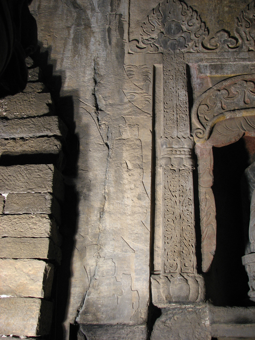 Xiangtangshan North Cave front wall reliefs